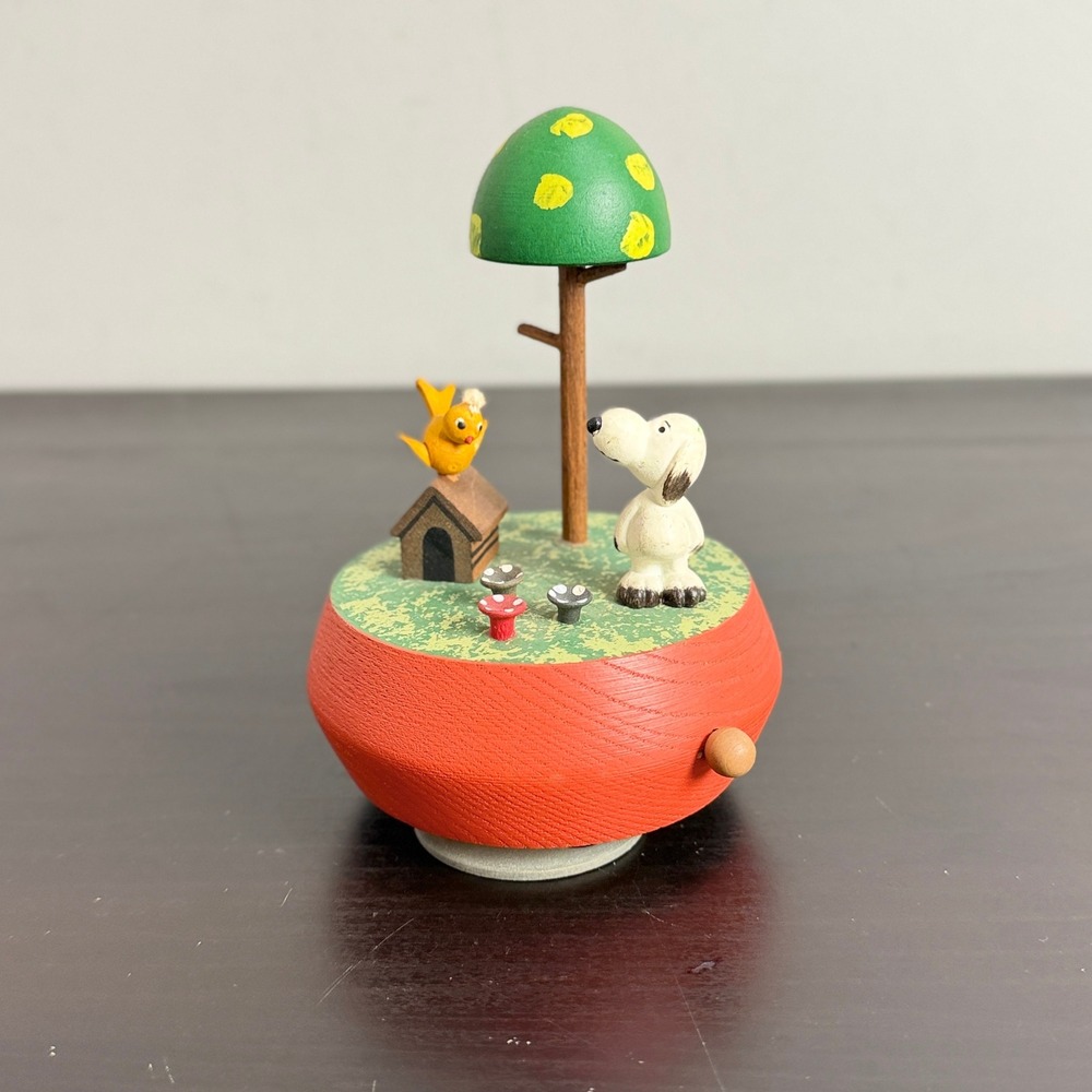 Vintage Anri Peanuts Snoopy Music Box Yellow Bird 1972 Italy United Features